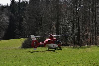 Rudersberg: VWÂ´s krachen ineinander - Rettungshubschrauber im Einsatz